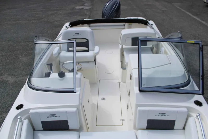 Slide: The Image of Cobia 220 Dual Console 2026 - 11