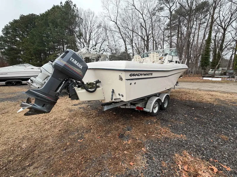 Slide: The Image of Grady-White Gulfstream 232 2004 - 6