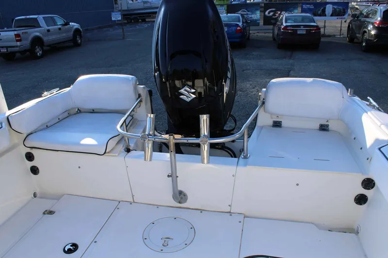 Slide: The Image of Boston Whaler Ventura 20 1998 - 12