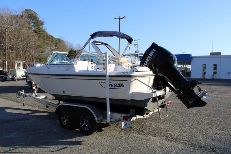 Slide: The Image of Boston Whaler Ventura 20 1998 - 5