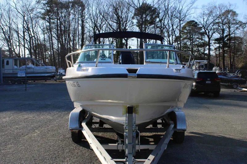 Slide: The Image of Boston Whaler Ventura 20 1998 - 7