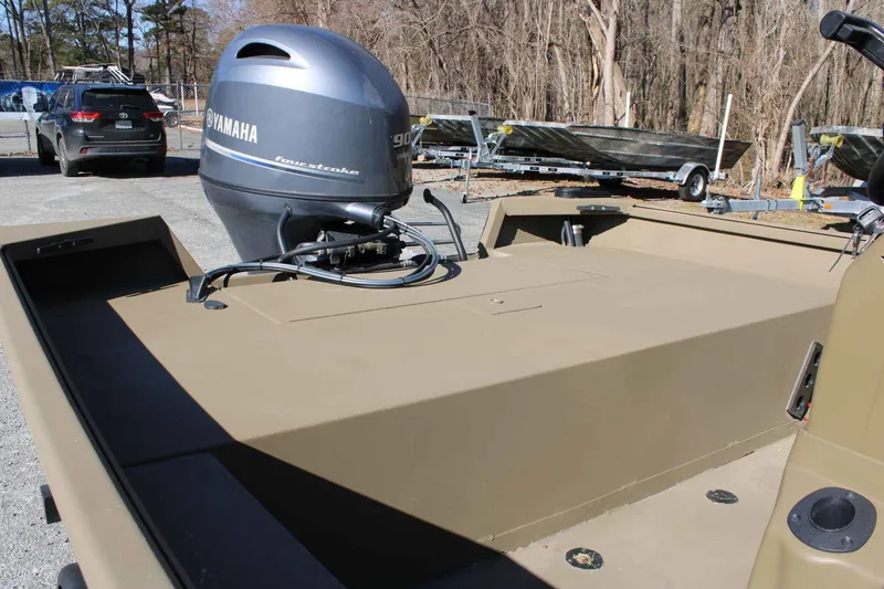 Slide: The Image of G3 Gator Tough 18 CC 2026 - 14