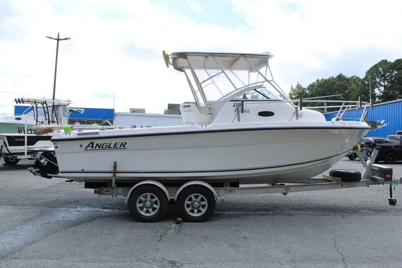 Slide: The Image of Angler 220 Walkaround 2005 - 6