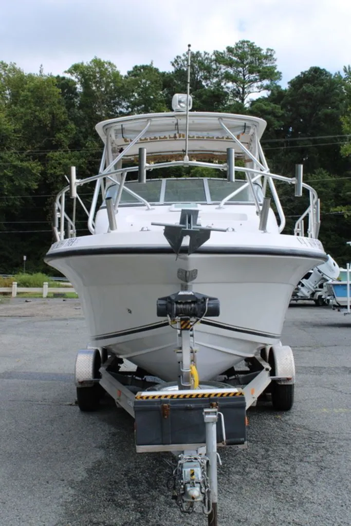 Slide: The Image of Angler 220 Walkaround 2005 - 8