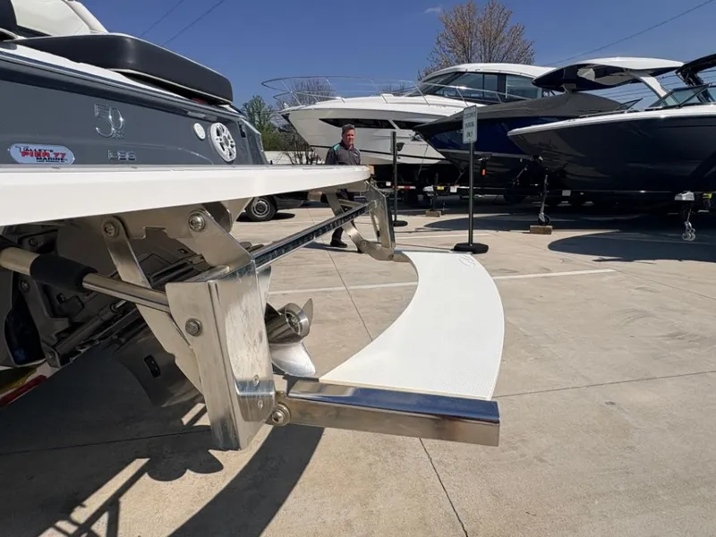 Slide: The Image of Regal LS6 2020 - 10