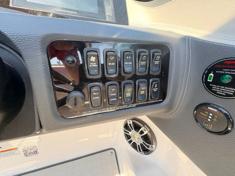 Slide: The Image of Regal LS6 2020 - 19