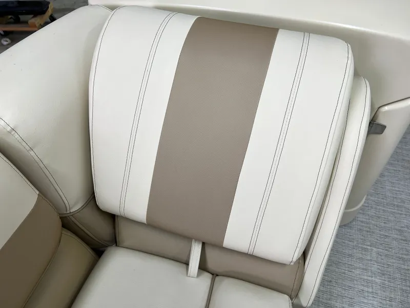 Slide: The Image of Coach Pontoons 243 RFC 3-SERIES TRITOON 2022 - 13