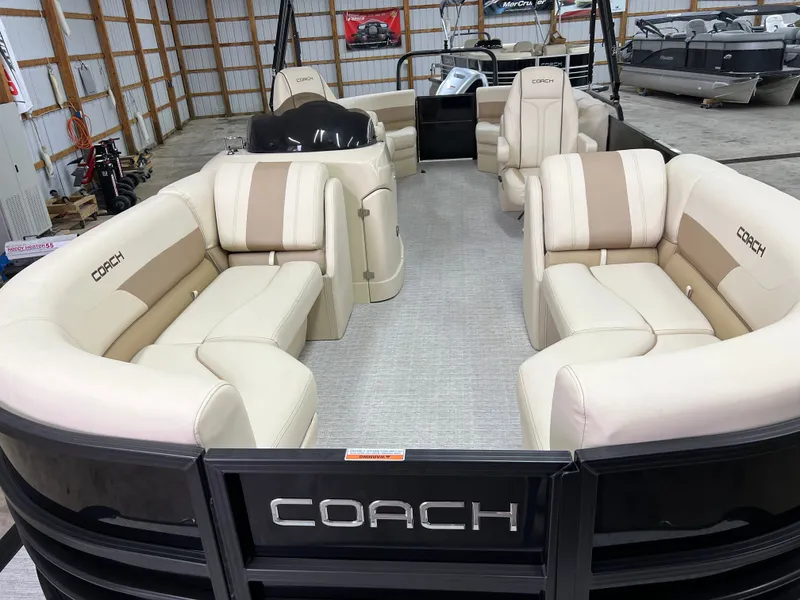 Slide: The Image of Coach Pontoons 243 RFC 3-SERIES TRITOON 2022 - 4