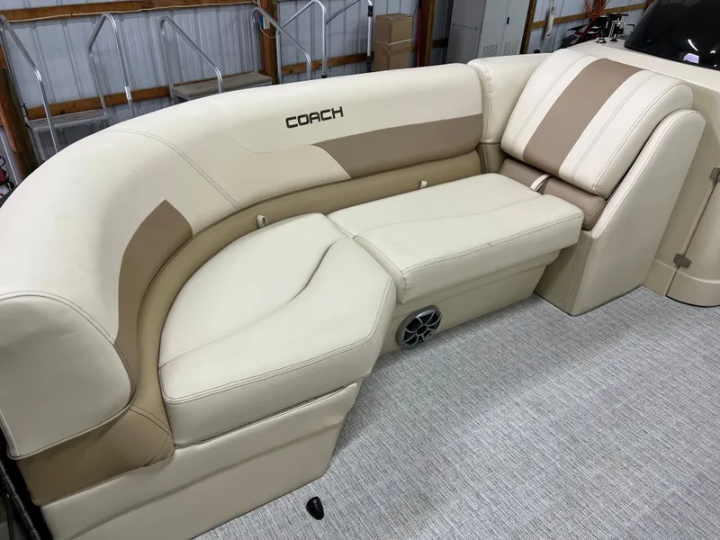 Slide: The Image of Coach Pontoons 243 RFC 3-SERIES TRITOON 2022 - 5