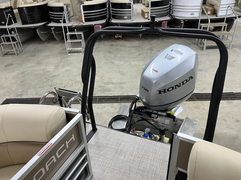 Slide: The Image of Coach Pontoons 221 RFC 1-SERIES SPORTTOON 2022 - 21