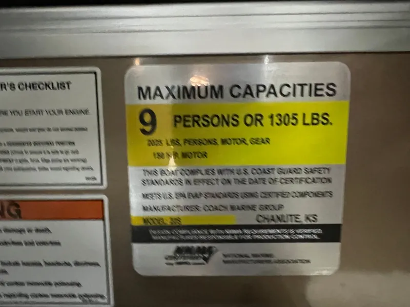 Slide: The Image of Coach Pontoons 221 RFC 1-SERIES SPORTTOON 2022 - 28