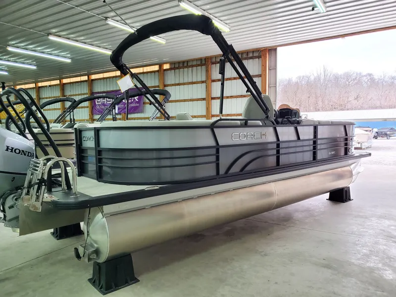 Slide: The Image of Coach Pontoons 243 RFC 3-SERIES 2022 - 16