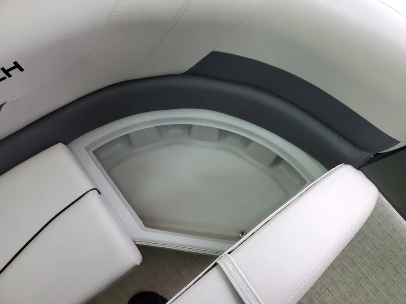 Slide: The Image of Coach Pontoons 243 RFC 3-SERIES 2022 - 23