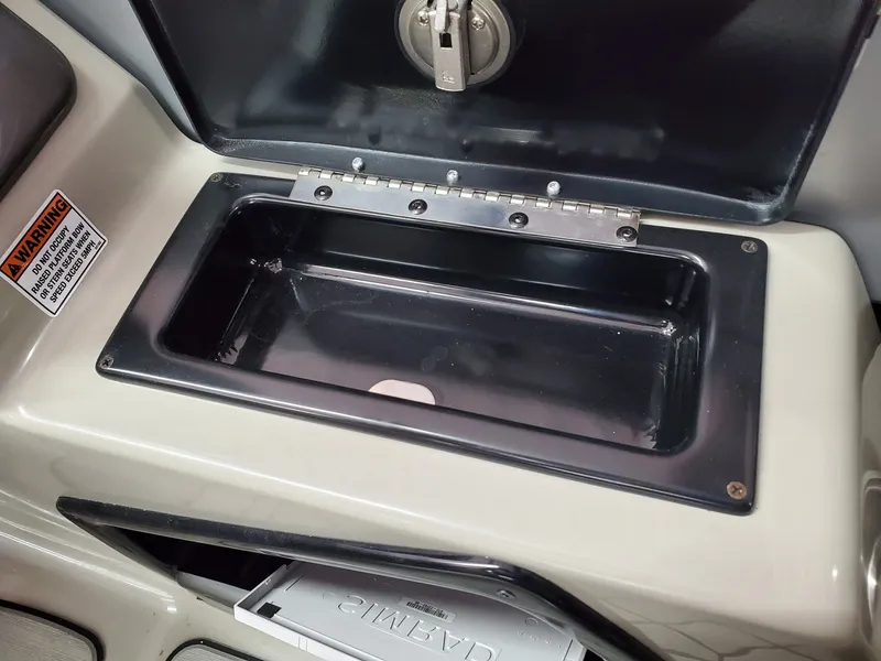 Slide: The Image of Coach Pontoons 243 RFC 3-SERIES 2022 - 29