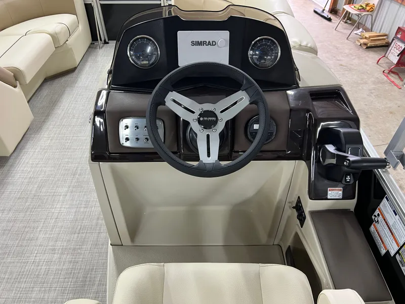 Slide: The Image of Coach Pontoons 221 RFC 1-SERIES SPORTTOON 2022 - 19