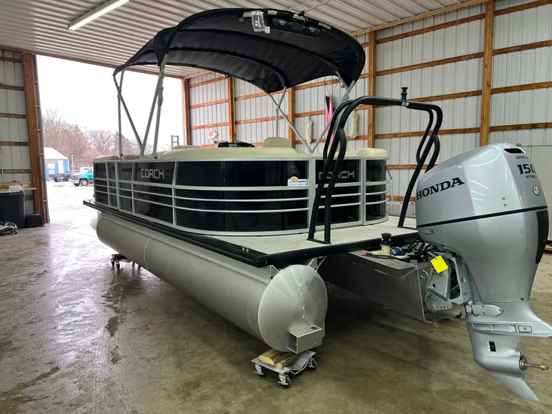 Slide: The Image of Coach Pontoons 221 RFC 1-SERIES SPORTTOON 2022 - 6
