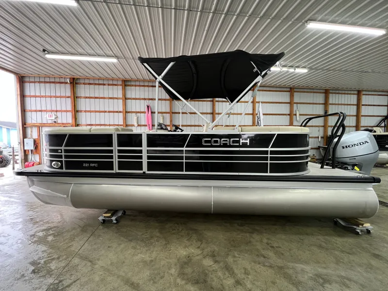 Slide: The Image of Coach Pontoons 221 RFC 1-SERIES SPORTTOON 2022 - 7