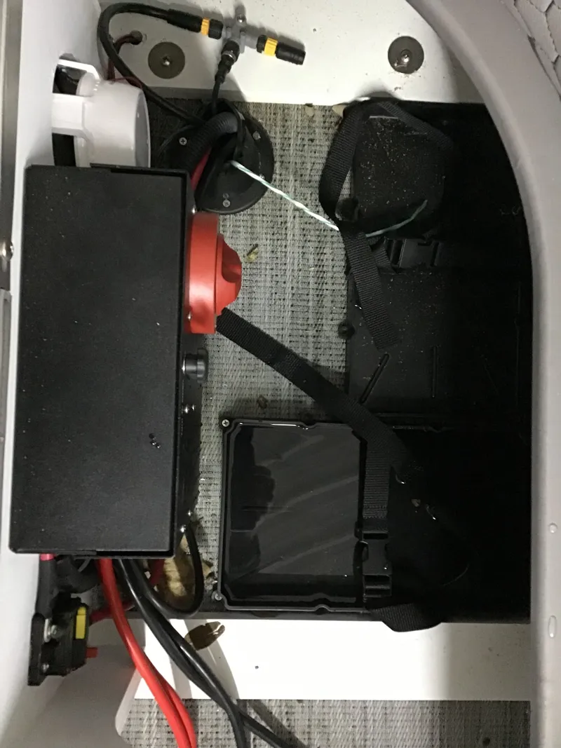 Slide: The Image of Qwest 822 E DS BAR LTZ TT2 2022 - 14