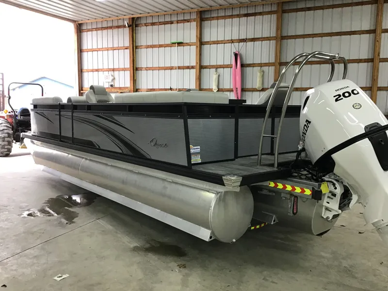 Slide: The Image of Qwest 822 E DS BAR LTZ TT2 2022 - 2