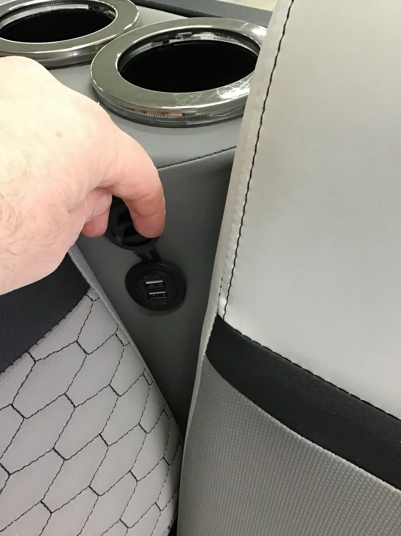 Slide: The Image of Qwest 822 E DS BAR LTZ TT2 2022 - 20