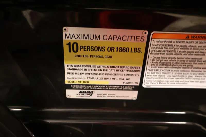 Slide: The Image of Capacity label on 2017 Yamaha Boats 212 Limited S, indicating 10 persons or 1860 lbs. - 26