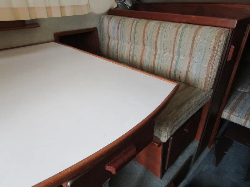 Slide: The Image of Settee - 16