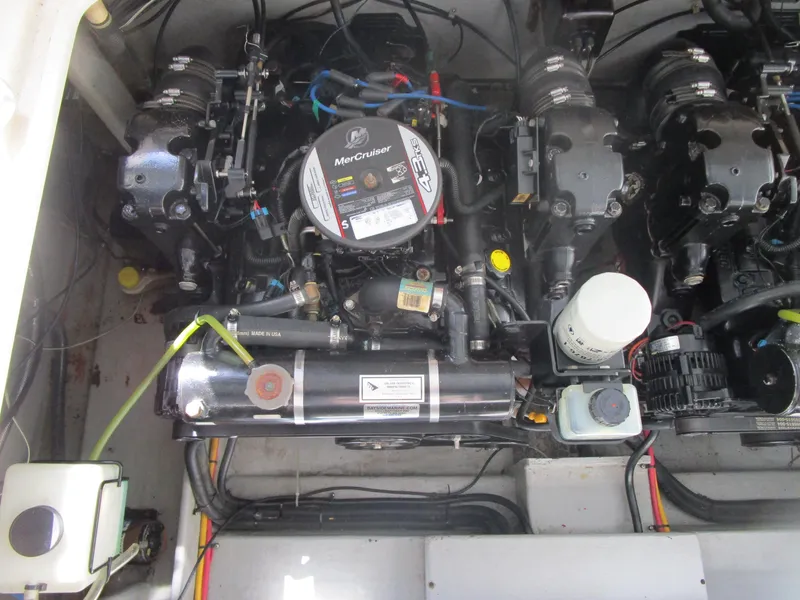 Slide: The Image of 2014 4.3 ltr engine starboard - 9