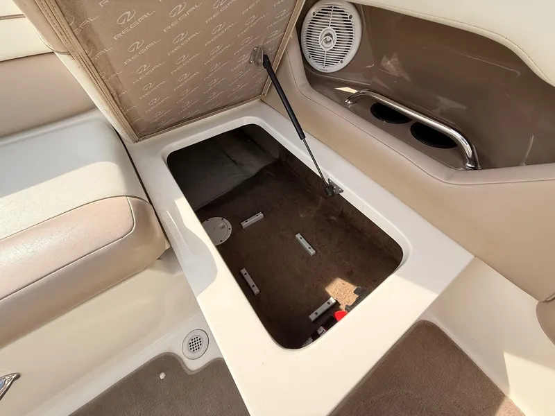 Slide: The Image of Regal 2000 Bowrider 2003, open storage compartment in boat. - 22