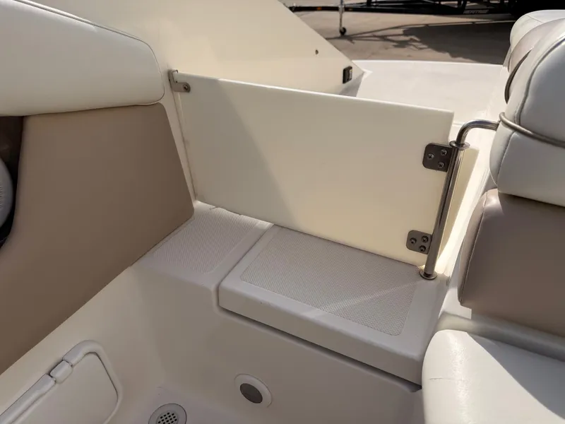 Slide: The Image of Interior of a 2003 Regal 2000 Bowrider boat. - 27