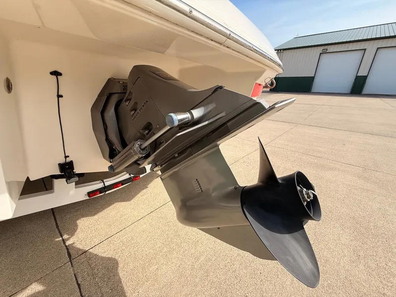 Slide: The Image of 2003 Regal 2000 Bowrider with Volvo Penta drive. - 5