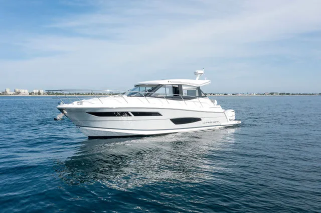 Slide: The Image of Regal 38 XO 2021 - 56