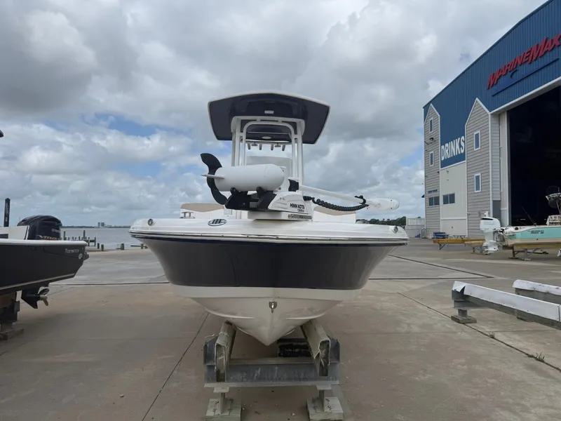 Slide: The Image of Robalo Cayman 226 2021 - 33