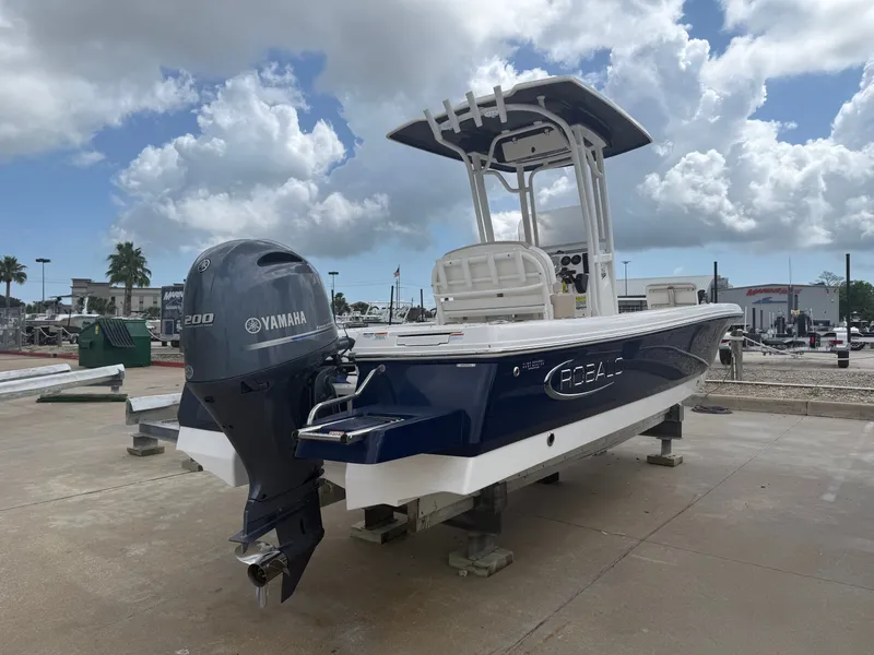 Slide: The Image of Robalo Cayman 226 2021 - 35