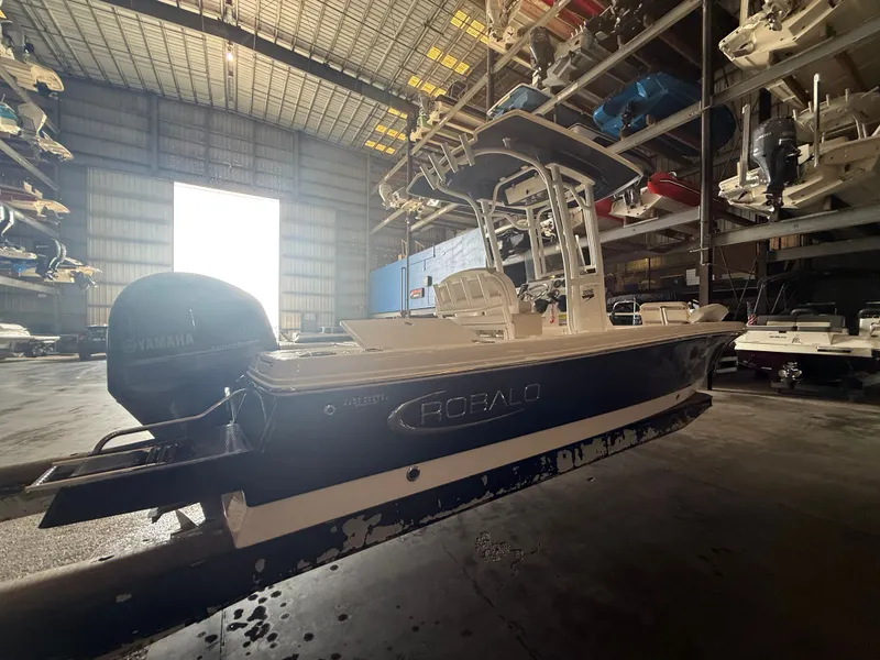 Slide: The Image of Robalo Cayman 226 2021 - 5