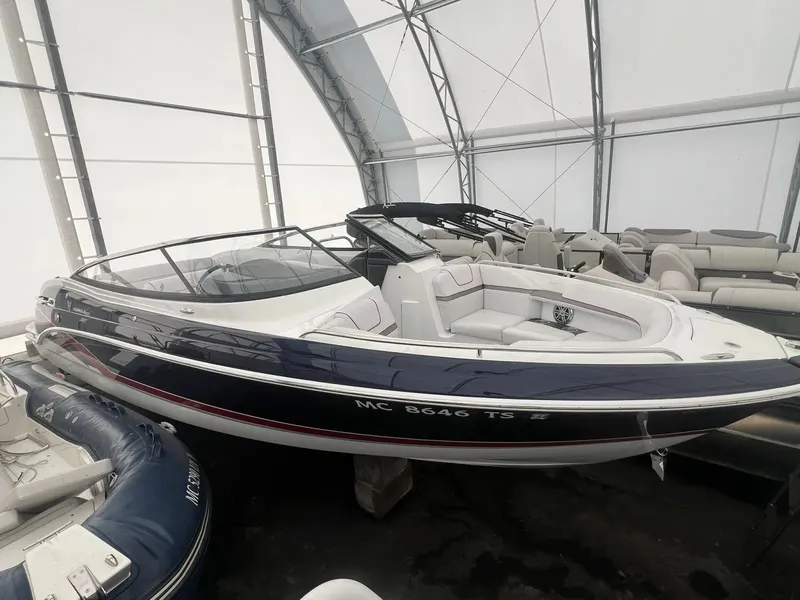 The Image of Formula 240 Bowrider 2015 - 1