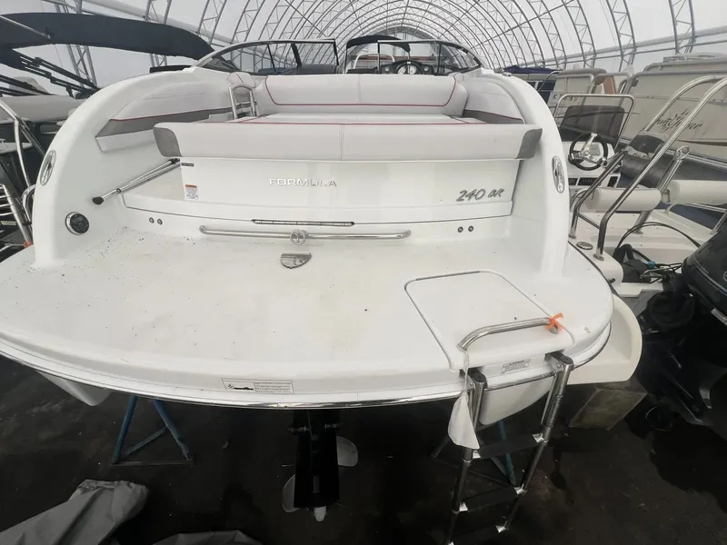 Slide: The Image of Formula 240 Bowrider 2015 - 19