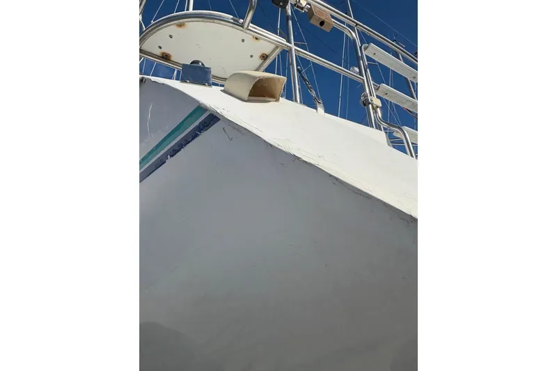 Slide: The Image of Close-up of a 1996 Catalina 36 MkII sailboat hull and deck. - 9