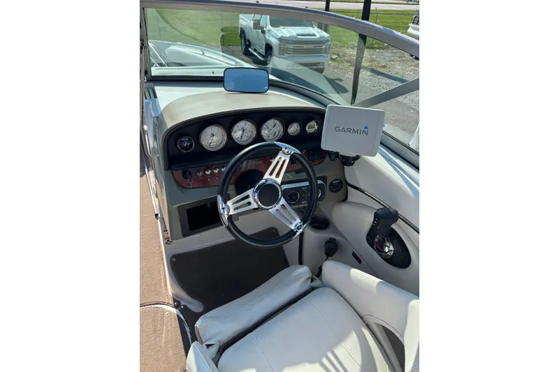 Slide: The Image of 2008 Four Winns H260 RS boat dashboard with Garmin navigation system. - 7