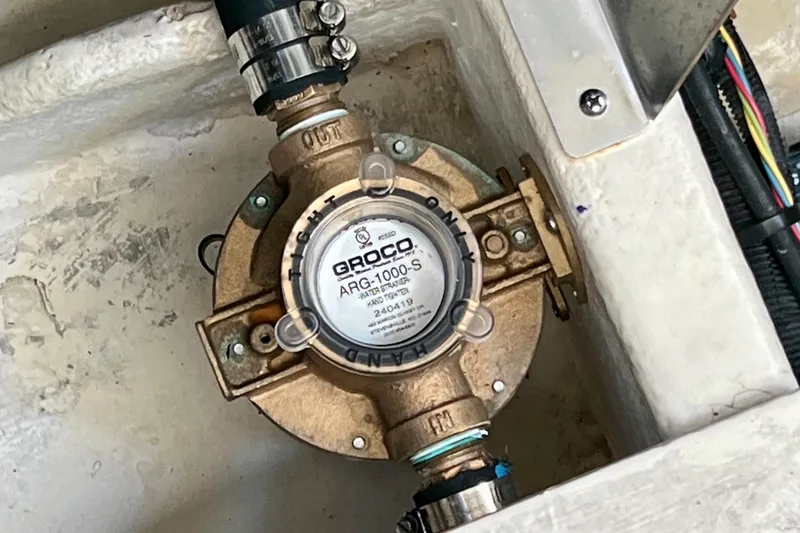 Slide: The Image of Groco ARG-1000-S water strainer in 2017 Sea Ray Sundancer 350 Coupe engine compartment. - 132