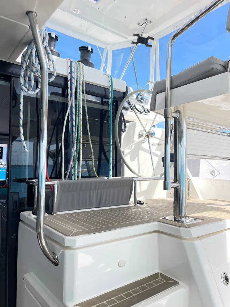 Slide: The Image of Leopard 45 yacht cockpit with helm and ropes, 2021 model. - 12