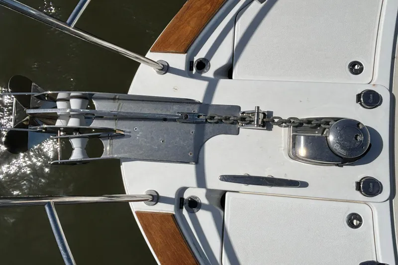 Slide: The Image of Anchor system on 2019 Sabre 45 Salon Express yacht deck. - 12