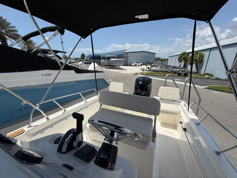 Slide: The Image of Boston Whaler 170 Montauk 2026 - 2
