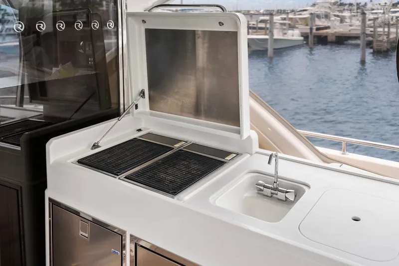 Slide: The Image of Riviera 6000 Sport Yacht 2024 - 49