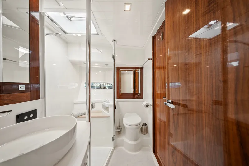 Slide: The Image of Riviera 6000 Sport Yacht 2024 - 72