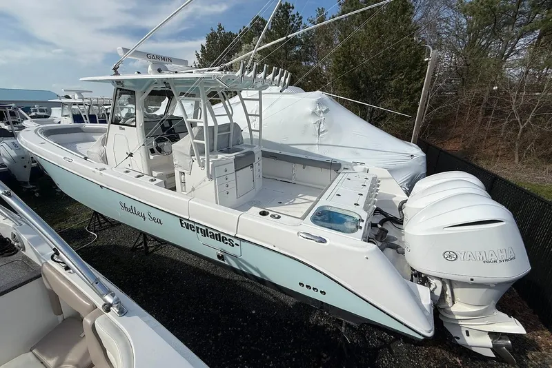 The Image of Everglades 355 Center Console 2017 - undefined