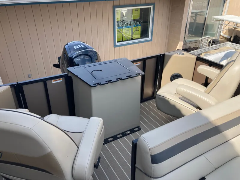 Slide: The Image of Interior of 2023 Viaggio Lago 22R with beige seating. - 9