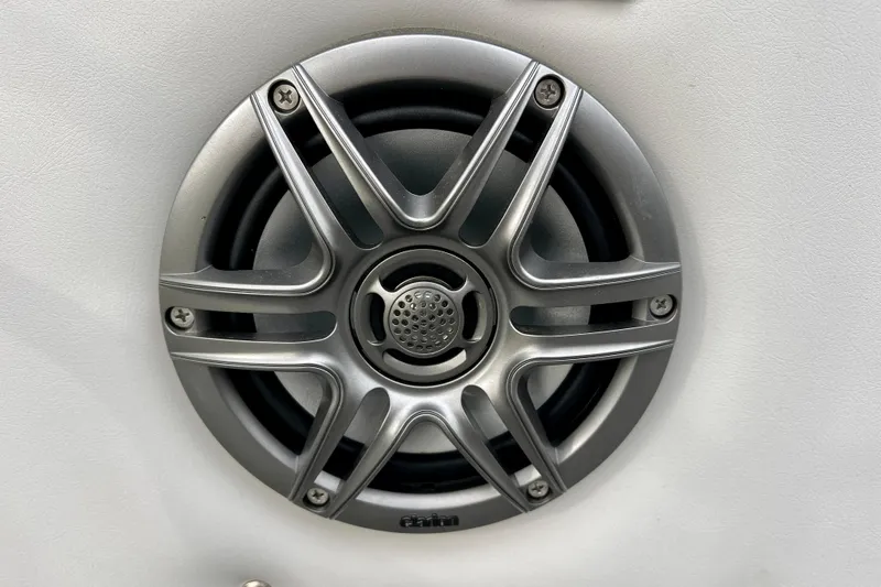 Slide: The Image of Speaker on Harris Sunliner 230, model year 2025. - 21