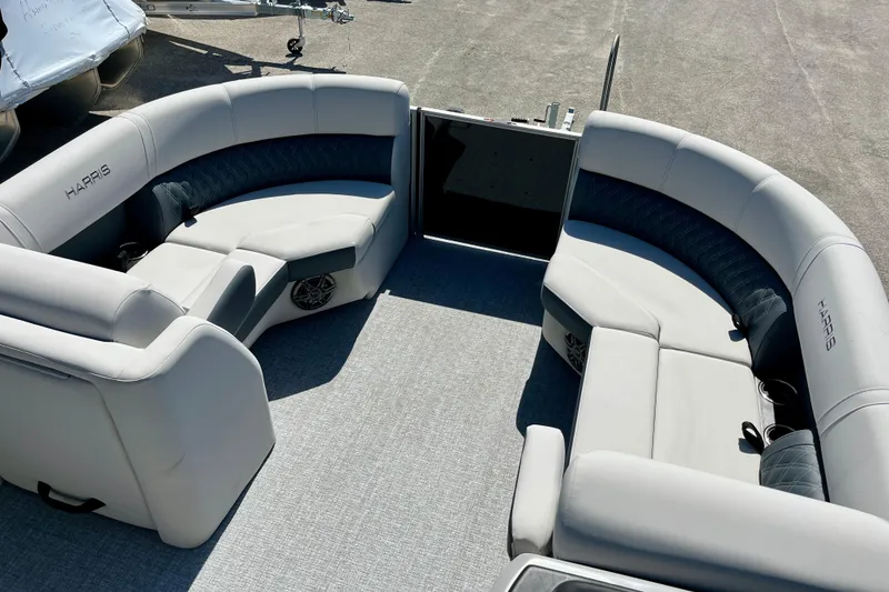 Slide: The Image of Interior of Harris Sunliner 210 pontoon boat, model year 2025. - 13