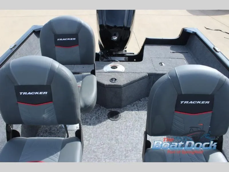 Slide: The Image of Targa Pro Guide V16 WT 2026 - 16