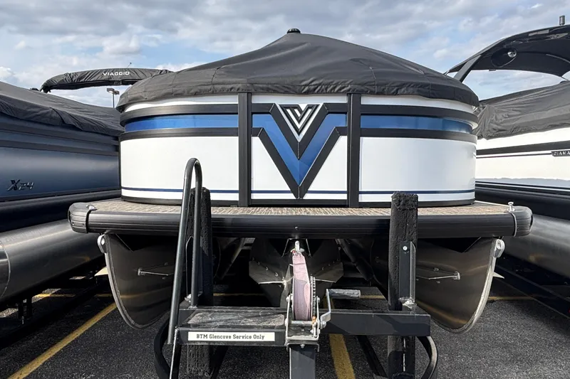 Slide: The Image of 2026 Viaggio Lago X24U pontoon boat with sleek design and modern features. - 7